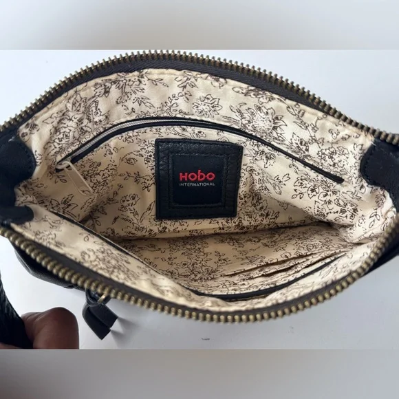 hobo black leather wristlet bag zipper - Picture 6 of 12